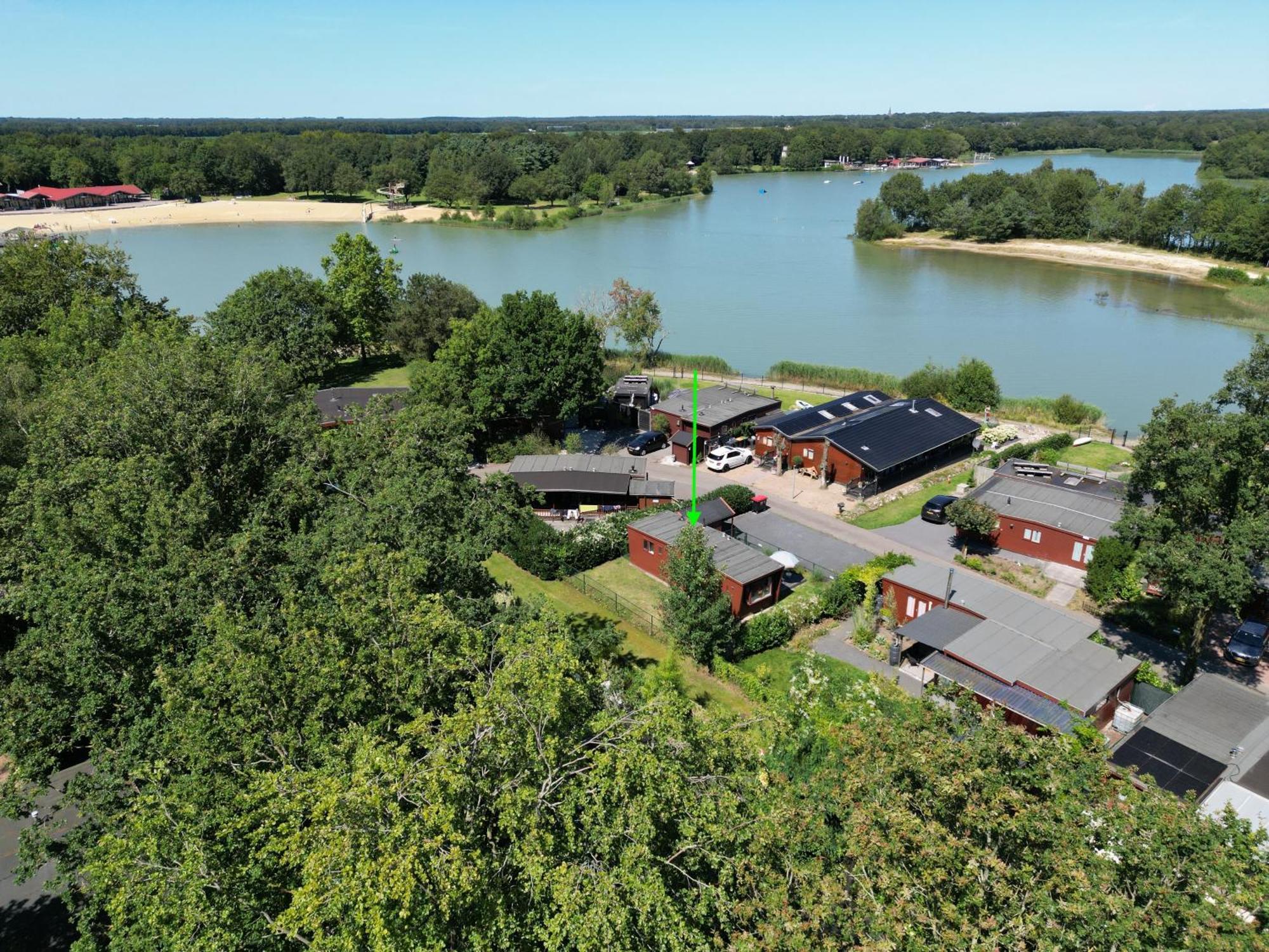 Gezellig Chalet Met 2 Slaapkamers En Zicht Op Het Water Erm Eksteriør billede